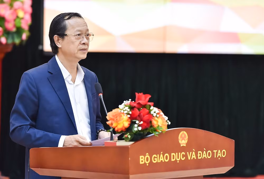 Thứ trưởng Giáo dục và Đào tạo Phạm Ngọc Thưởng phát biểu tại hội thảo.