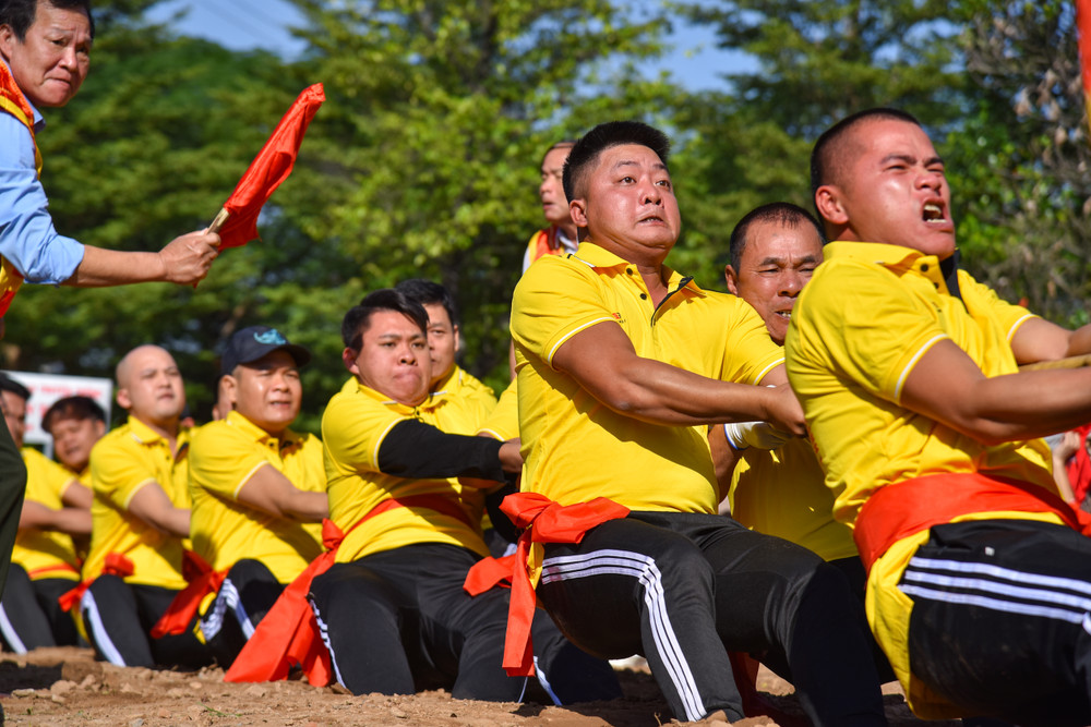 Cộng đồng Kéo song ở thị trấn Hương Canh (Bình Xuyên, tỉnh Vĩnh Phúc).