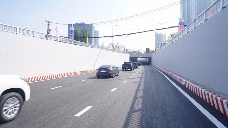 Hầm chui HC1 thuộc công trình Xây dựng Nút giao Nguyễn Văn Linh-Nguyễn Hữu Thọ đã tổ chức thông xe ngày 30/12. (Ảnh: THẾ ANH)