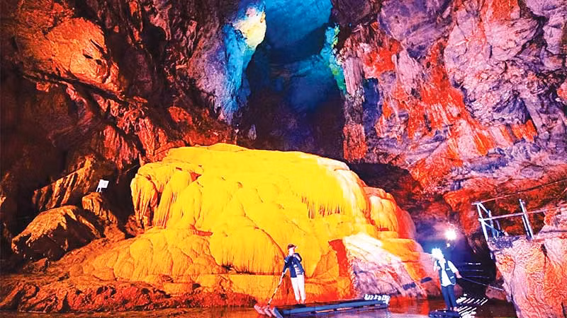 Động Ngườm Ngao ở xã Đàm Thủy, huyện Trùng Khánh. (Ảnh VŨ PHƯƠNG UYÊN)