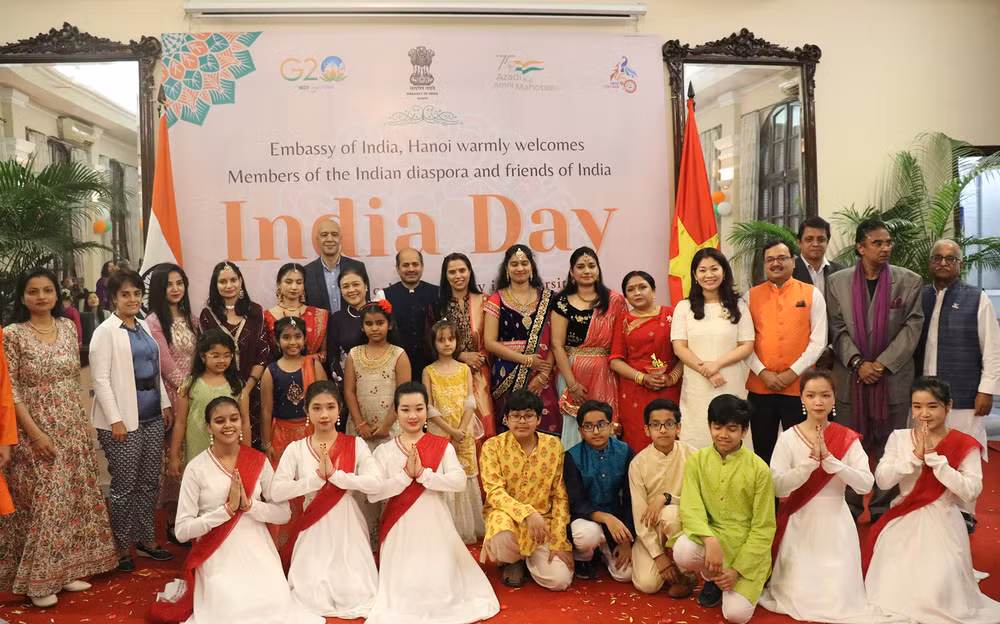 Các đại biểu tham dự sự kiện.