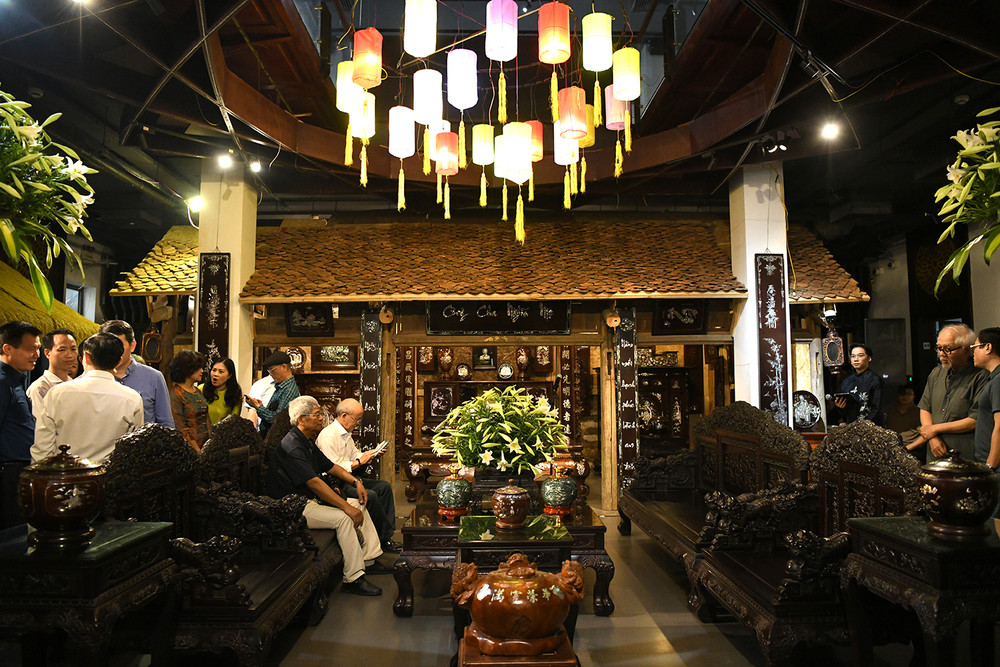 Không gian giới thiệu tinh hoa nghề khảm trai Chuyên Mỹ (Phú Xuyên, Hà Nội). Không gian giới thiệu tinh hoa nghề khảm trai Chuyên Mỹ (Phú Xuyên, Hà Nội).