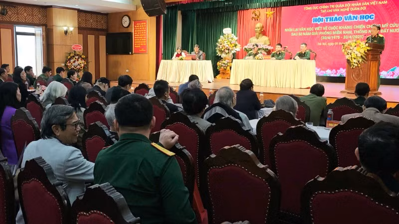 Hội thảo thu hút đông đảo văn nghệ sĩ, nhà nghiên cứu lý luận và quản lý.