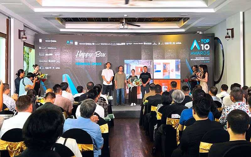 Lễ trao Giải Top 10 Awards chiều 30/7.