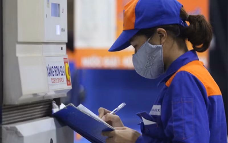 Giá xăng dầu đồng loạt giảm từ 340 đến 1.100 đồng/lít