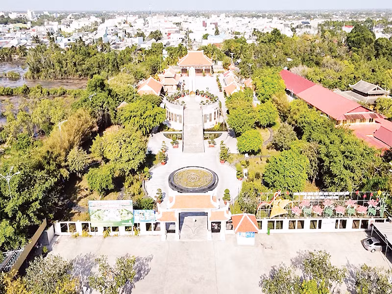 Khu tưởng niệm Nhạc sĩ Cao Văn Lầu tại TP Bạc Liêu.