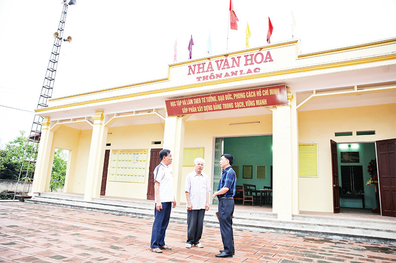 Nhà văn hóa thôn An Lạc, xã Quang Thịnh được xây mới khang trang có sự đóng góp quan trọng của Chi ủy Chi bộ thôn.