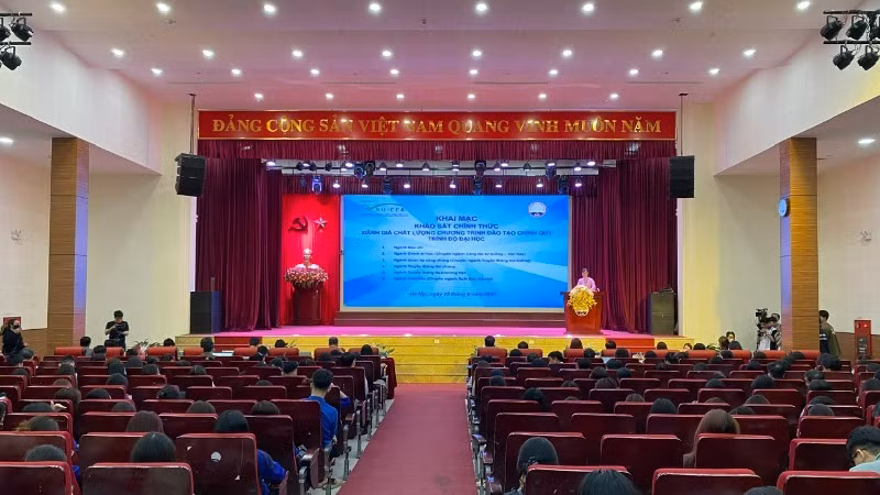 Quang cảnh lễ khai mạc.