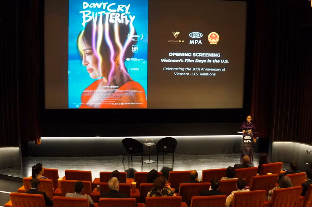 Buổi công chiếu đặc biệt bộ phim "Mưa trên cánh bướm" của đạo diễn Dương Diệu Linh.