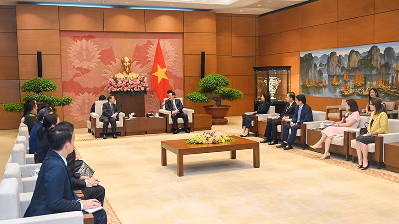 Quang cảnh buổi tiếp tại Nhà Quốc hội.