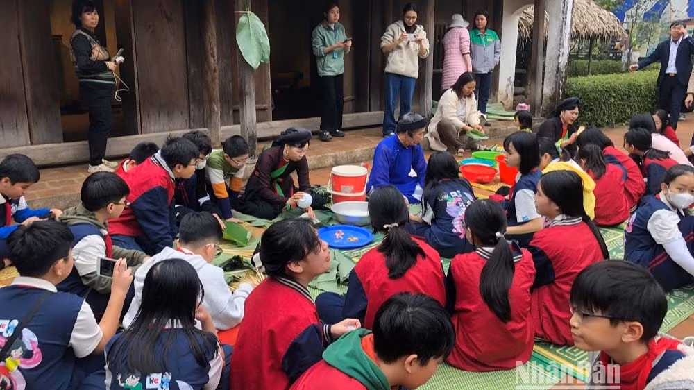 Trải nghiệm Tết Hội An tại Bảo tàng Dân tộc học Việt Nam