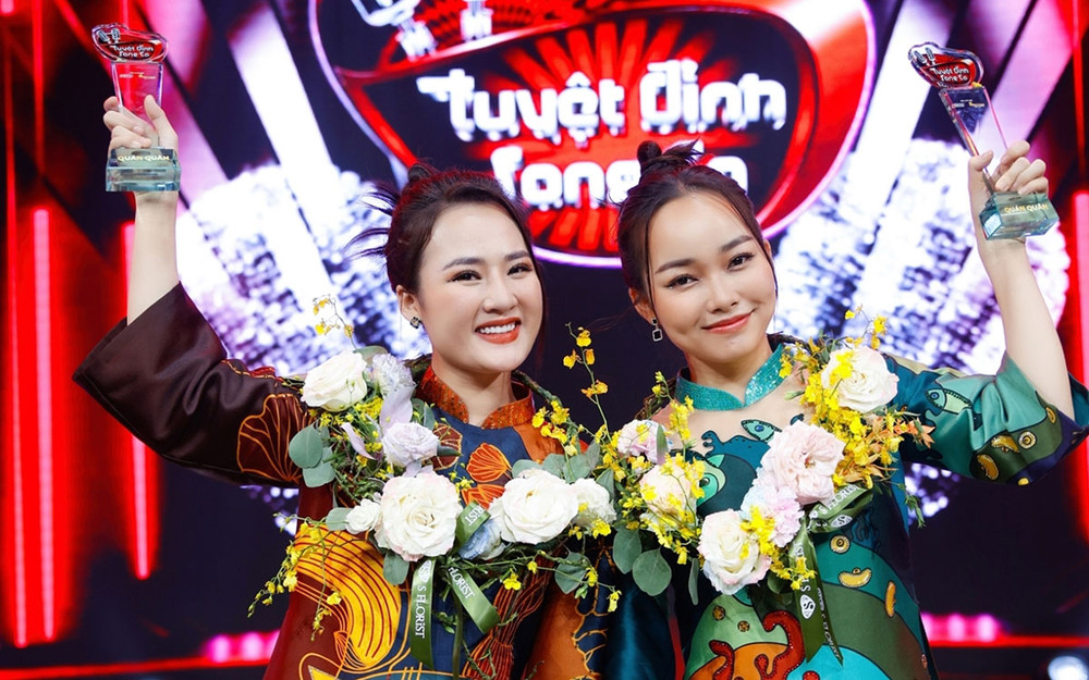 Hoàng Như Quỳnh và Võ Phương Thủy với ngôi vị quán quân cuộc thi. (Ảnh: Ban tổ chức cung cấp)