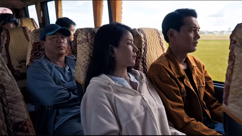 DJ Mie và diễn viên Quang Tuấn trong phim.