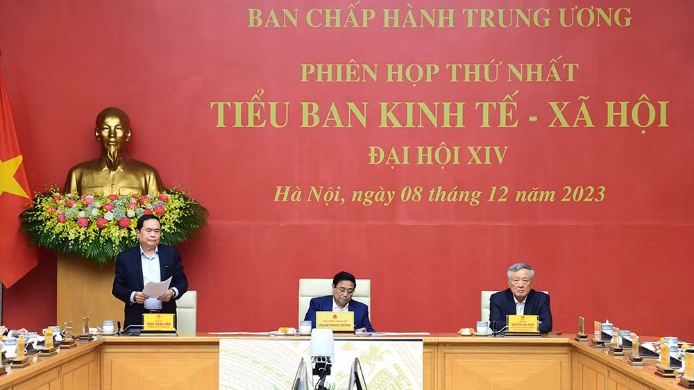 Phó Chủ tịch thường trực Quốc hội Trần Thanh Mẫn phát biểu tại Phiên họp.