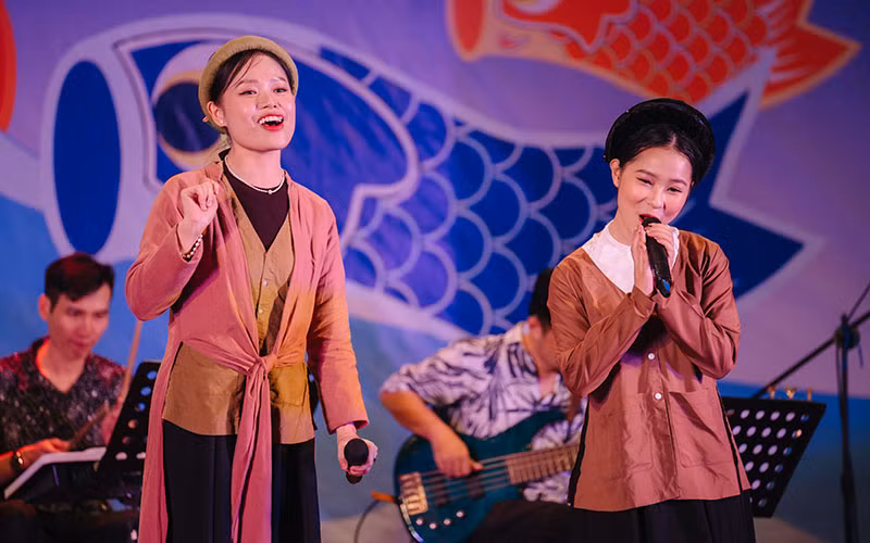 Một tiết mục được trình diễn tại liên hoan.