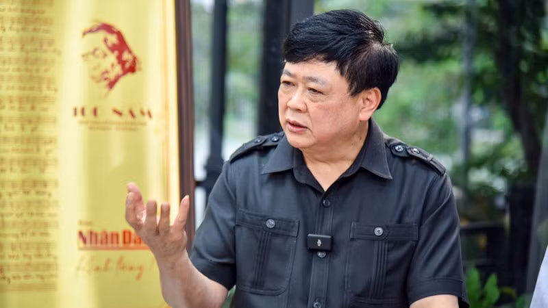 PGS,TS Nguyễn Thế Kỷ tại buổi tọa đàm. PGS,TS Nguyễn Thế Kỷ tại buổi tọa đàm.