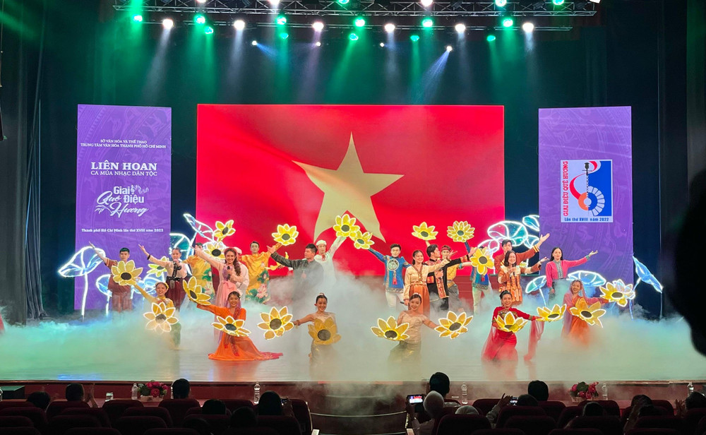 Một tiết mục tham dự liên hoan của đơn vị quận 7.