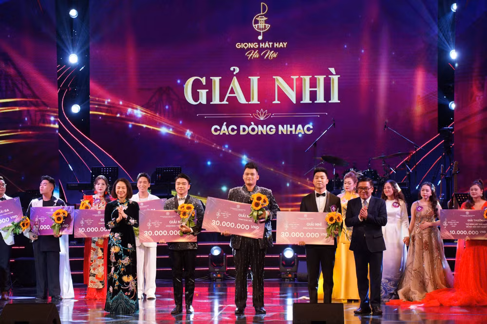 Các thí sinh giành giải Nhì.