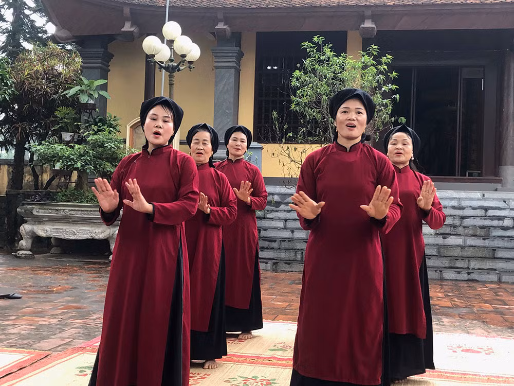 Các nghệ nhân phường xoan Thét.