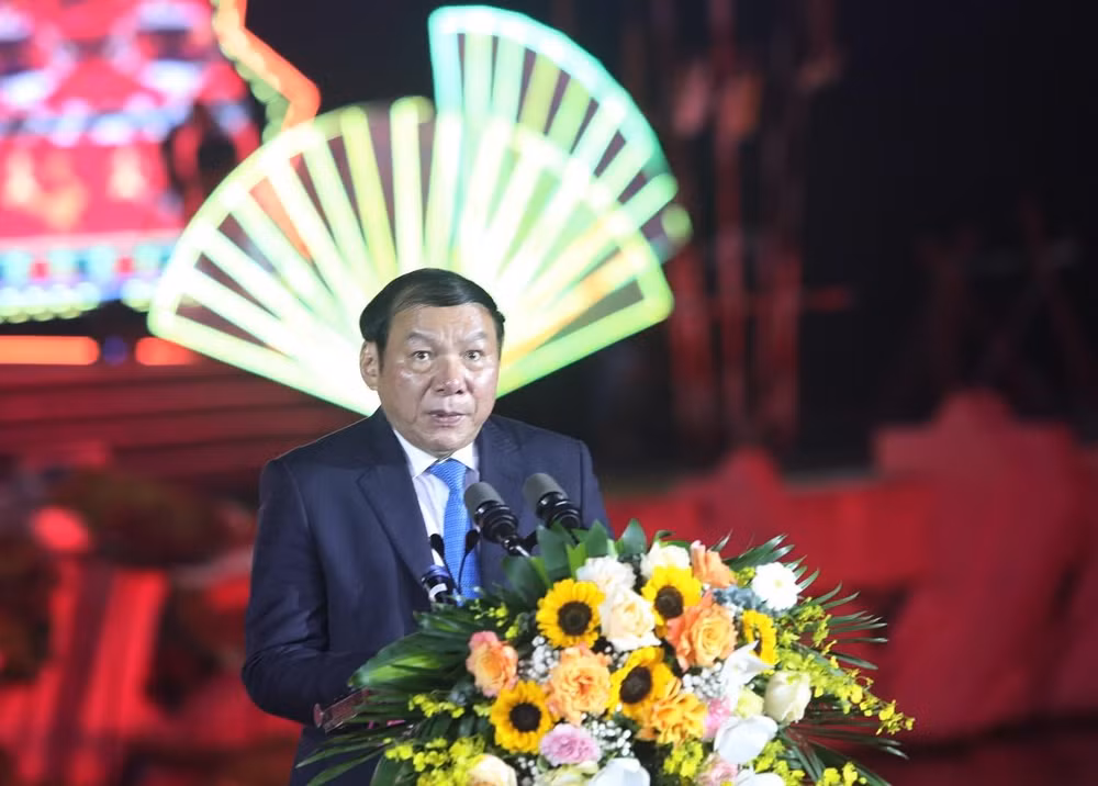 Bộ trưởng Văn hóa, Thể thao và Du lịch Nguyễn Văn Hùng phát biểu tại lễ khai mạc.