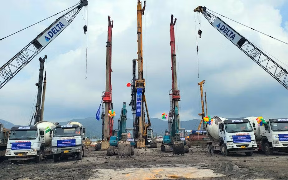 Động thổ Dự án Tổ hợp du lịch, nghỉ dưỡng và giải trí Crystal Holidays Harbour Vân Đồn.