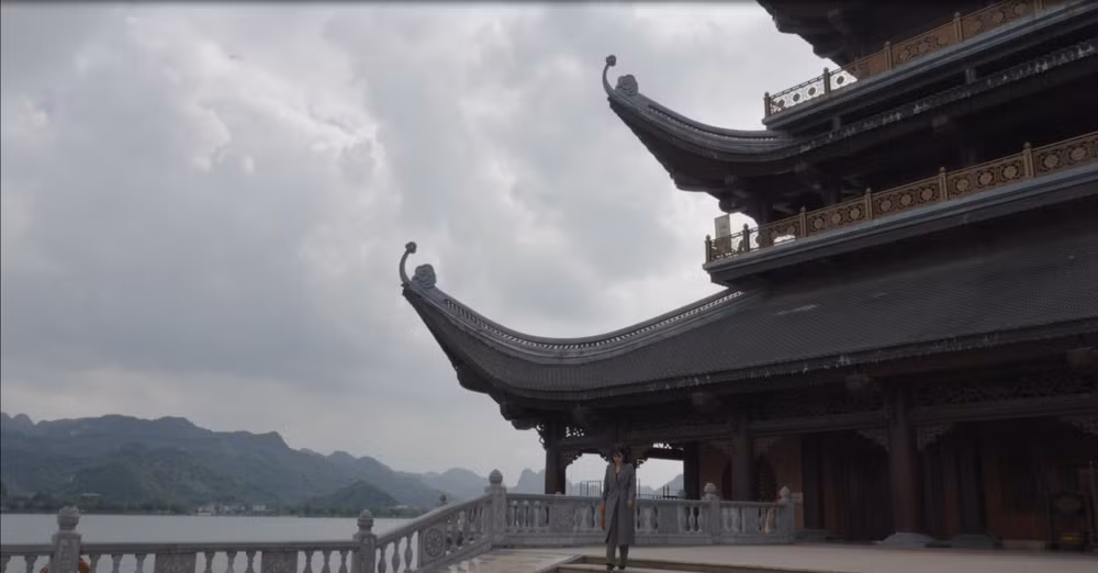 Hình ảnh trong MV.