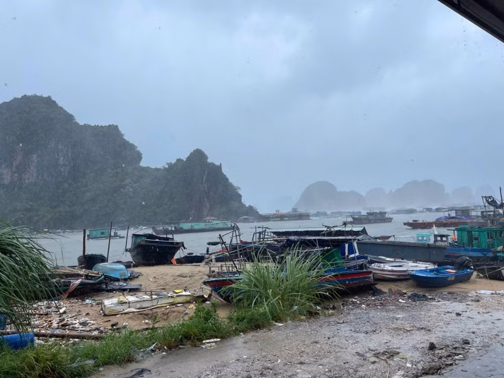 [Live] Bão số 3 di chuyển về phía Tây Bắc Bộ và suy yếu thành áp thấp nhiệt đới ảnh 72