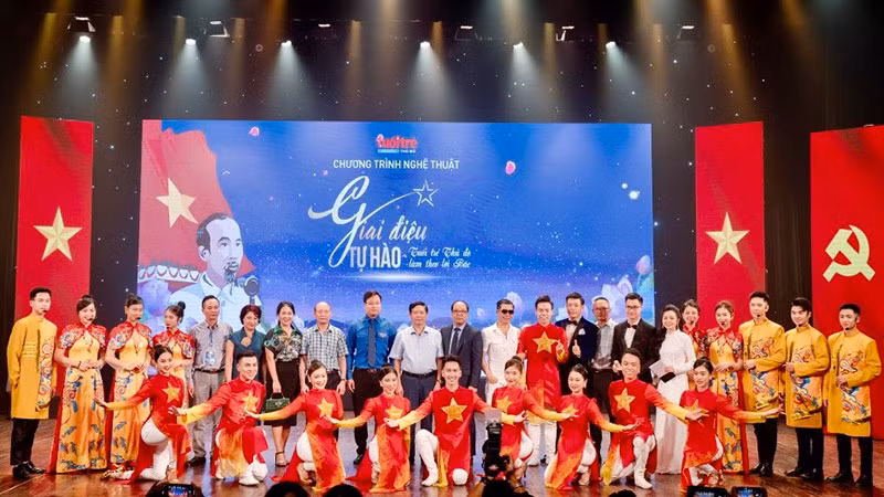 Chương trình “Giai điệu tự hào - Tuổi trẻ Thủ đô làm theo lời Bác” năm 2022. (Ảnh: Ban tổ chức)