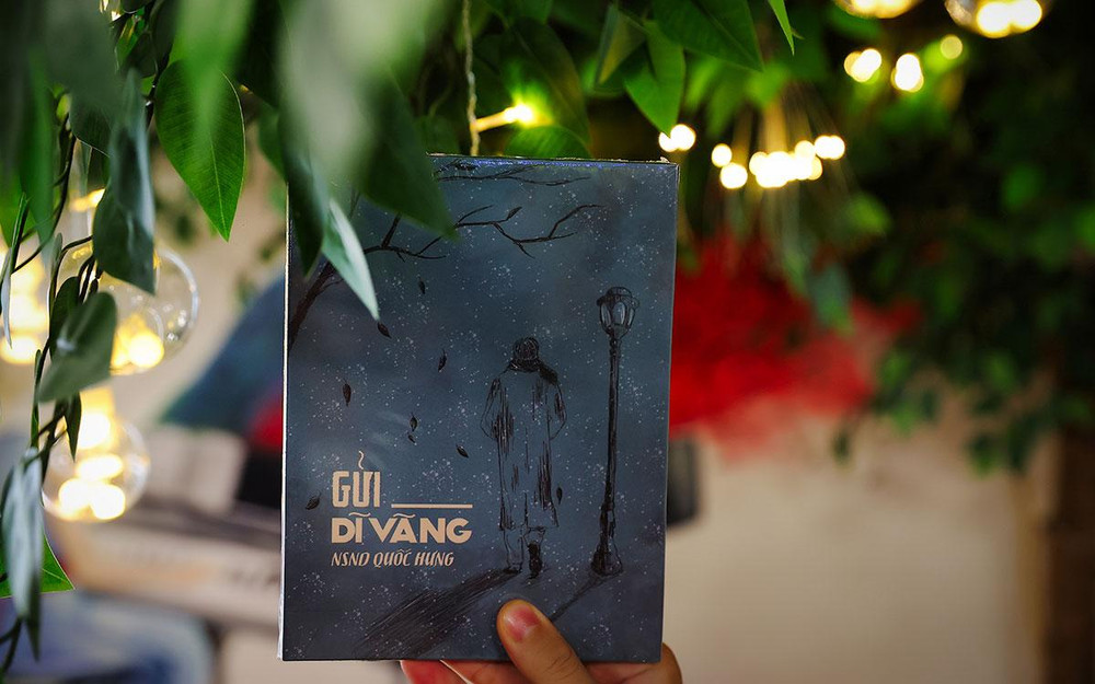Album "Gửi dĩ vãng". (Ảnh: HÒA NGUYỄN)