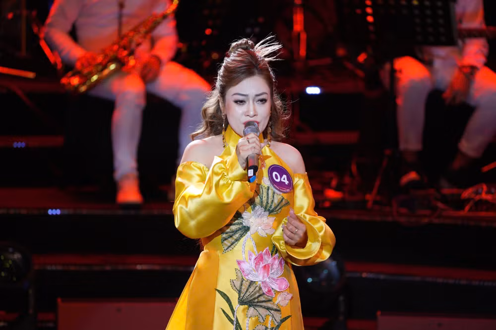 Thí sinh Nguyễn Thị Thùy Linh trong phần thi của mình.