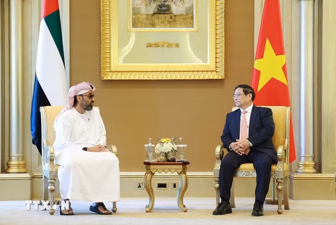 Thủ tướng Phạm Minh Chính tiếp Cố vấn an ninh quốc gia, Phó Toàn quyền Abu Dhabi Sheikh Tahnoon Bin Zayed Al Nahyan.