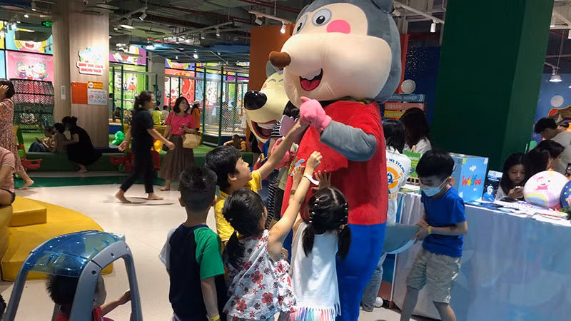 Sói xám Wolfoo luôn thu hút được sự chú ý của các bạn nhỏ.