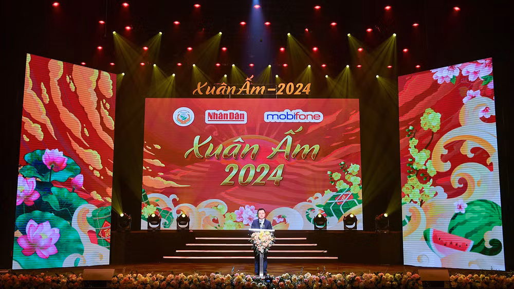 Đồng chí Lê Quốc Minh phát biểu khai mạc chương trình.