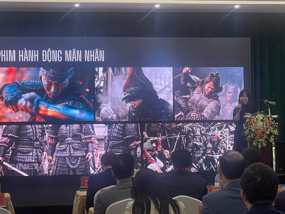 Tổng Giám đốc BHD Ngô Thị Bích Hạnh giới thiệu những ý tưởng đầu tiên tại buổi ra mắt dự án.