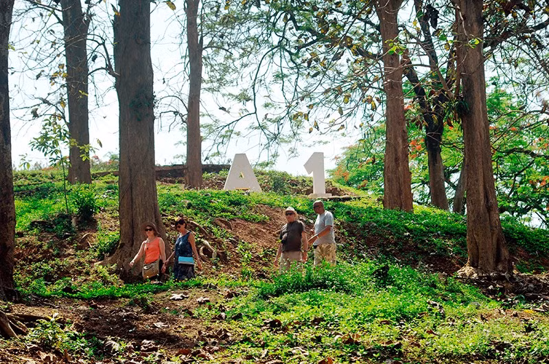 Đồi A1 thuộc Di tích lịch sử quốc gia đặc biệt Chiến trường Điện Biên Phủ. (Ảnh: LÊ LAN)