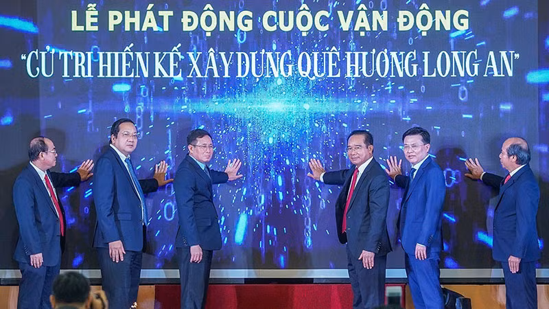 Lãnh đạo tỉnh Long An phát động Cuộc vận động Cử tri hiến kế xây dựng quê hương Long An.