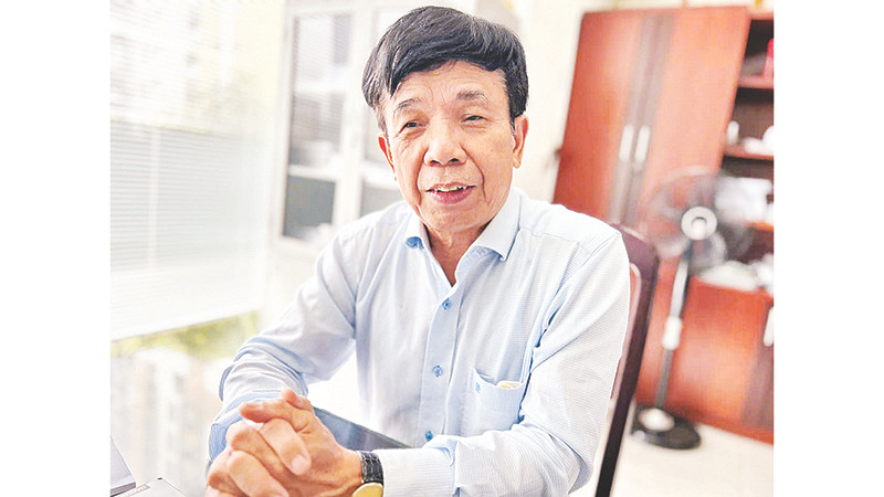 GS,TS Lê Hồng Hạnh