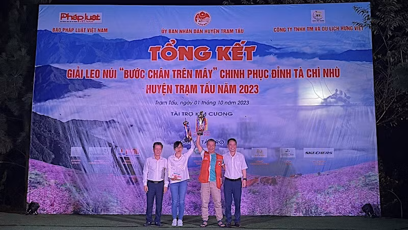 Nữ vận động viên Trần Thu Trang và nam vận động viên Phạm Minh Thành giành được hai giải thưởng cao nhất.