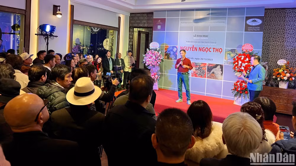 Họa sĩ Lê Huy Tiếp - một học trò của họa sĩ Nguyễn Ngọc Thọ, bày tỏ lòng biết ơn và sự trân trọng dành cho người thầy của mình. Khi được hỏi có thể miêu tả chân dung nghệ thuật của cố họa sĩ Nguyễn Ngọc Thọ qua ba từ như thế nào, họa sĩ Lê Huy Tiếp khẳng định đó là "lãng tử, đam mê, sáng tạo". Họa sĩ Lê Huy Tiếp - một học trò của họa sĩ Nguyễn Ngọc Thọ, bày tỏ lòng biết ơn và sự trân trọng dành cho người thầy của mình. Khi được hỏi có thể miêu tả chân dung nghệ thuật của cố họa sĩ Nguyễn Ngọc Thọ qua ba từ như thế nào, họa sĩ Lê Huy Tiếp khẳng định đó là "lãng tử, đam mê, sáng tạo".