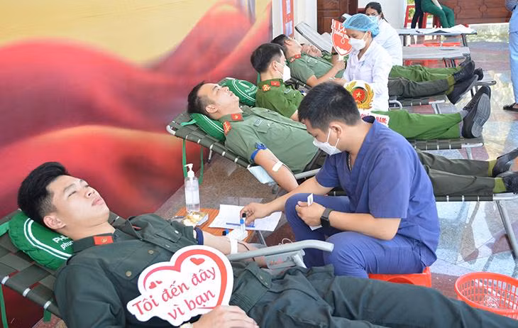 Qua ngày hội đã thu gần 150 đơn vị máu.