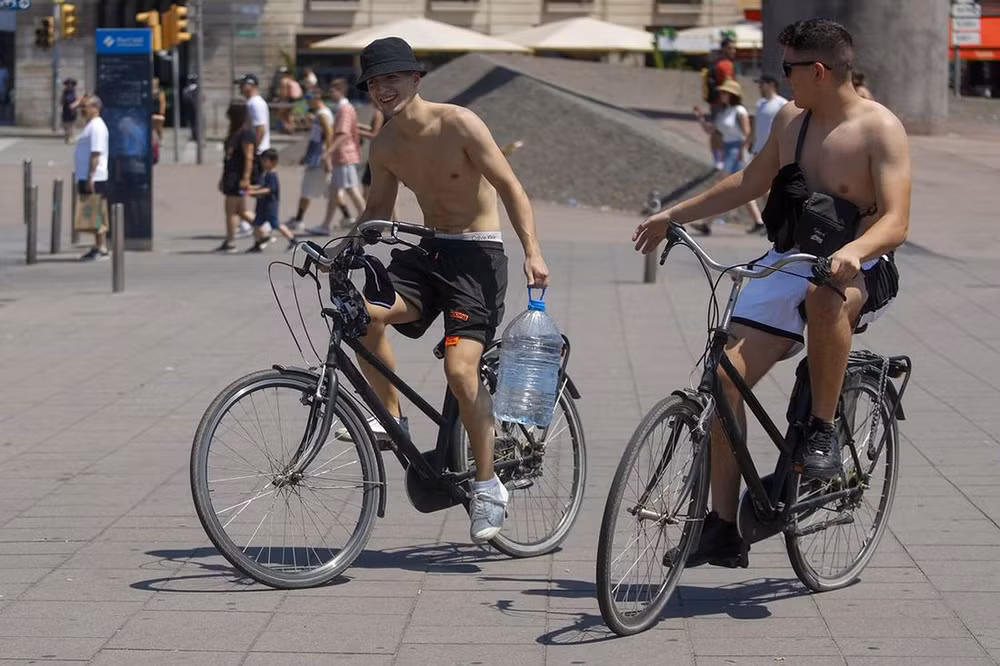 Tây Ban Nha hứng chịu làn sóng nhiệt thứ hai ảnh 5