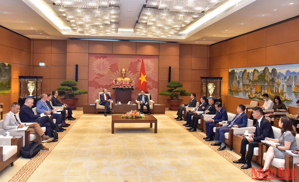 Chủ tịch Quốc hội tiếp Chủ tịch Ủy ban Thương mại Quốc tế, Nghị viện Châu Âu ảnh 4