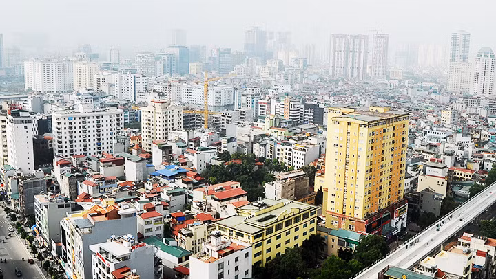 Trên địa bàn Hà Nội hiện còn tồn tại nhiều tòa nhà xây sai phép, không đủ điều kiện về phòng cháy, chữa cháy.