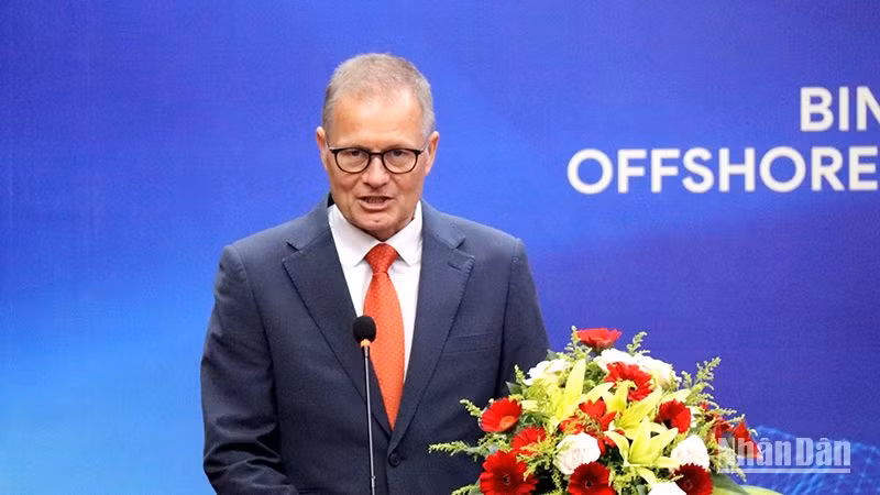 Đại sứ Đan Mạch tại Việt Nam Nicolai Prytz phát biểu tại hội thảo