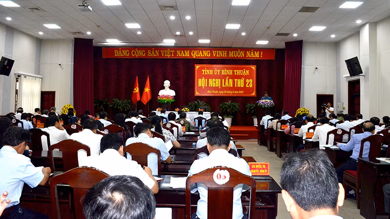 Toàn cảnh Hội nghị lần thứ 23 Ban Chấp hành Đảng bộ tỉnh Bình Thuận (khóa 13).