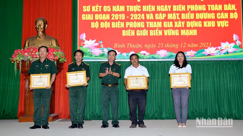 Các tập thể và cá nhân được Bộ Tư lệnh Bộ đội Biên phòng tặng Bằng khen vì có thành tích xuất sắc trong thực hiện Ngày Biên phòng toàn dân giai đoạn 2019 - 2024.