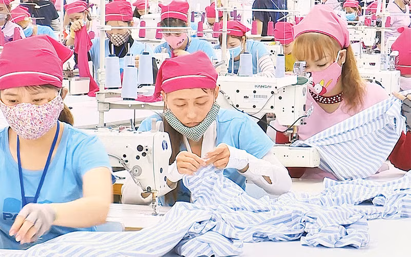 Khu công nghiệp Tam Thăng (Tam Kỳ) tạo việc làm ổn định cho hàng nghìn lao động tại địa phương. 