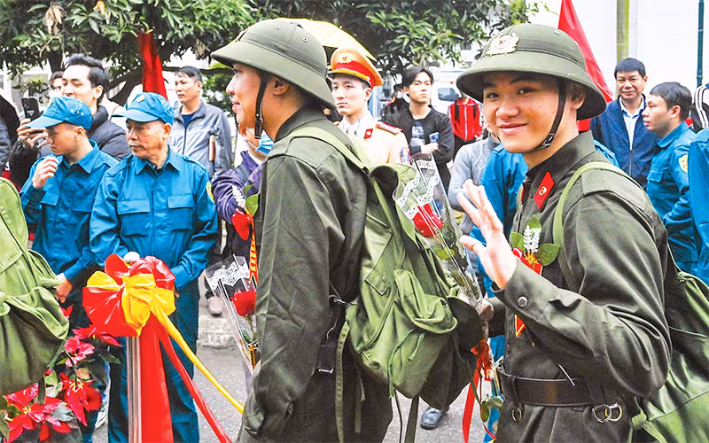 Thanh niên Thủ đô nô nức lên đường thực hiện nghĩa vụ quân sự 