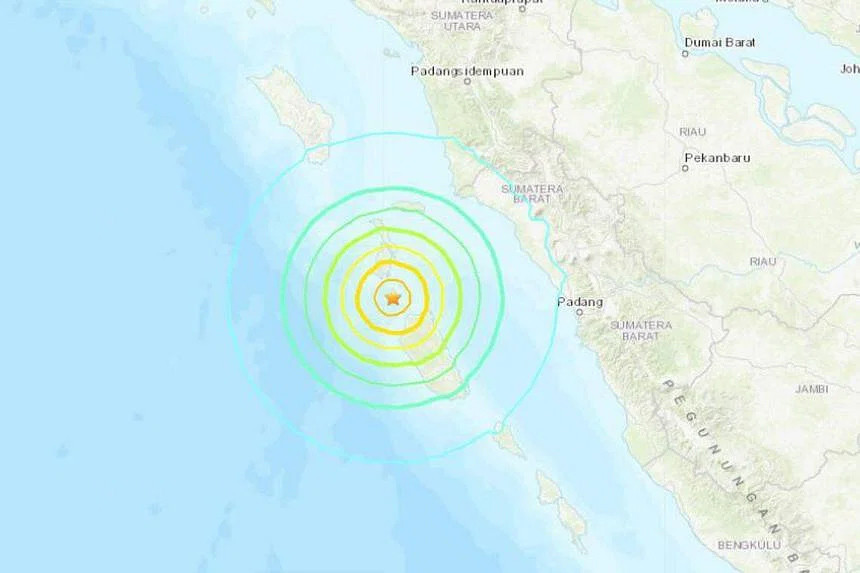 Cơ quan Khảo sát địa chất Mỹ (USGS) cho biết chấn tâm cách thị trấn Teluk Dalam 170,4km về phía đông nam, độ sâu chấn tiêu 15 km dưới biển. (Ảnh: USGS)