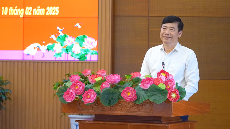 Đồng chí Phạm Thiện Nghĩa phát biểu tại buổi trao quyết định. (Ảnh: HỮU NGHĨA)